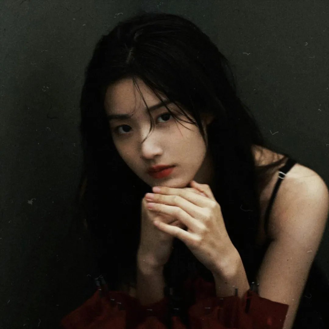 历尽沧桑一妇人